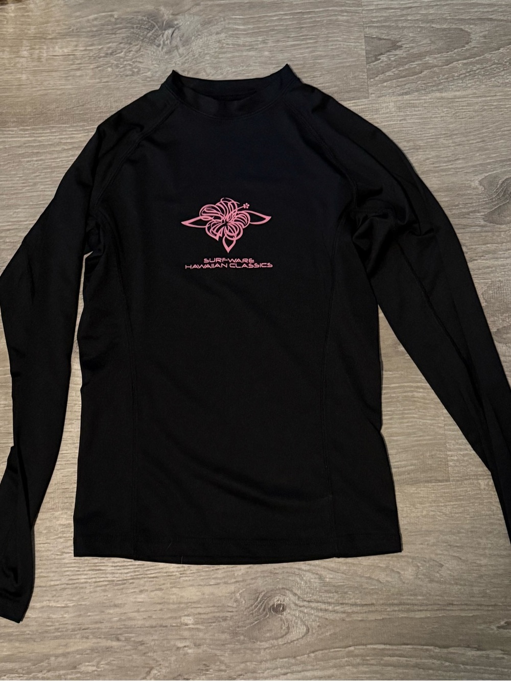Surfware Hawaiian Classics Black Long Sleeve Rash Guard Pink Flower Swim Top